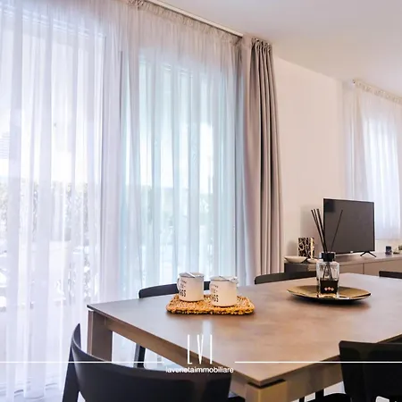 Apartamento Wave - Private Garden&pool Retreat Lido di Jesolo