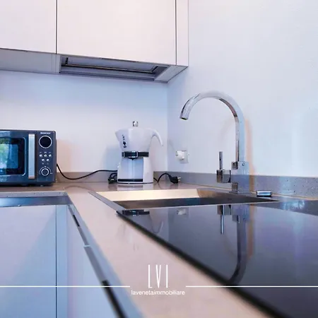 Wave - Private Garden & Pool Retreat 公寓 *